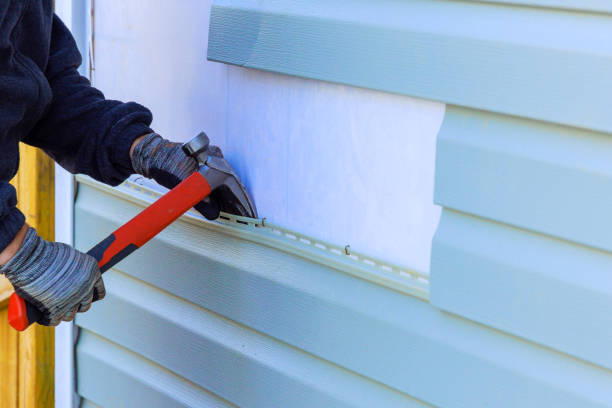 Reliable Emergency Siding Repair contractor in Fredericksburg, TX by All Pro Siding Demarest